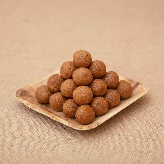 wheat laddu kankeche laadu recipe in marathi